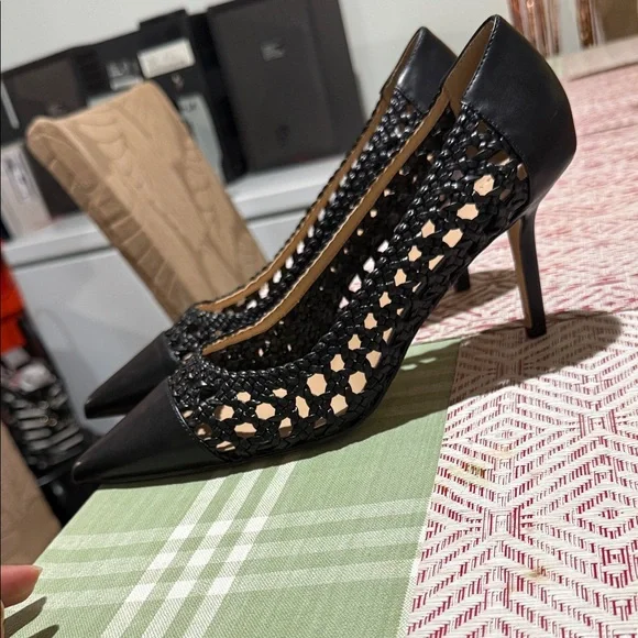 Ann Taylor Black Woven Heels - Picture 4 of 10